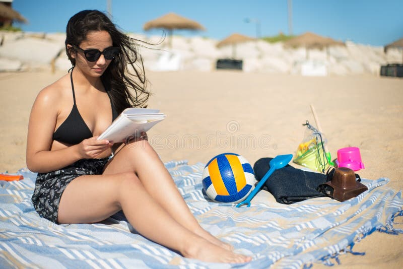 7 Essential Benefits: Prescription Reading Sunglasses for Outdoor Women