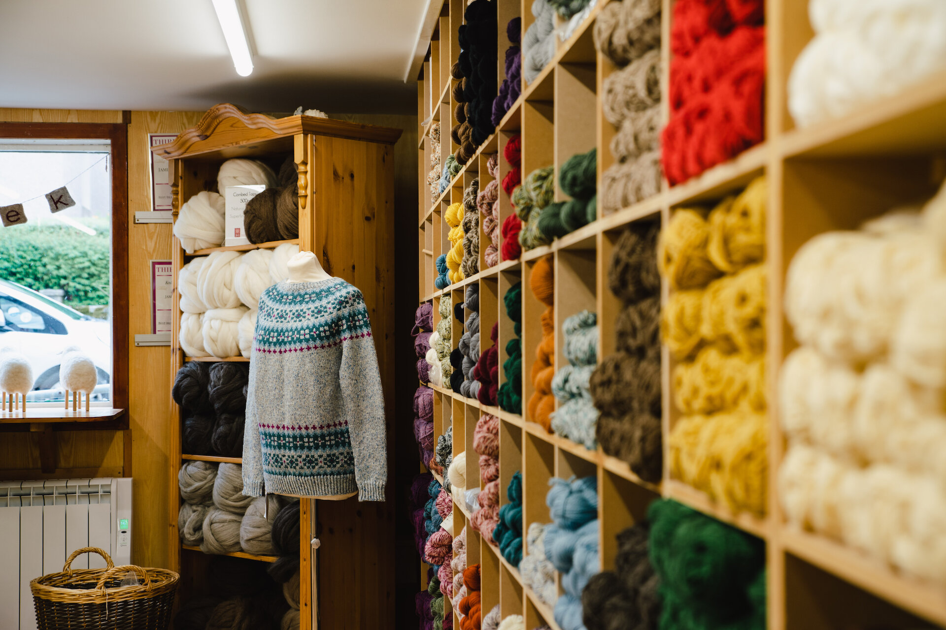 5 Secrets Behind Traditional Shetland Wool Sweaters and Scotland’s 500-Year Knitting Legacy