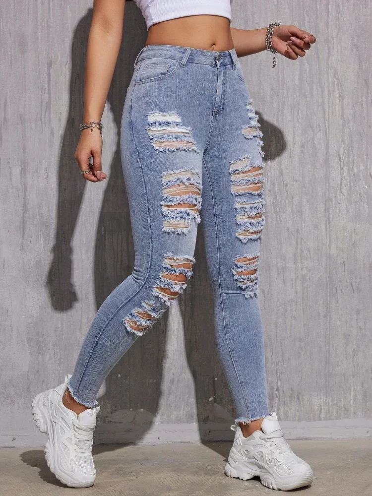 Easy Everyday Jeans Outfits for Women